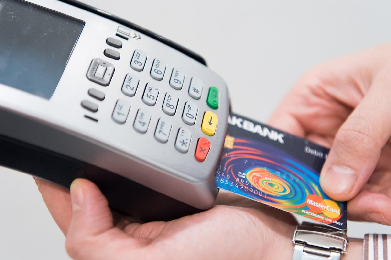 Deposit dynamic pricing